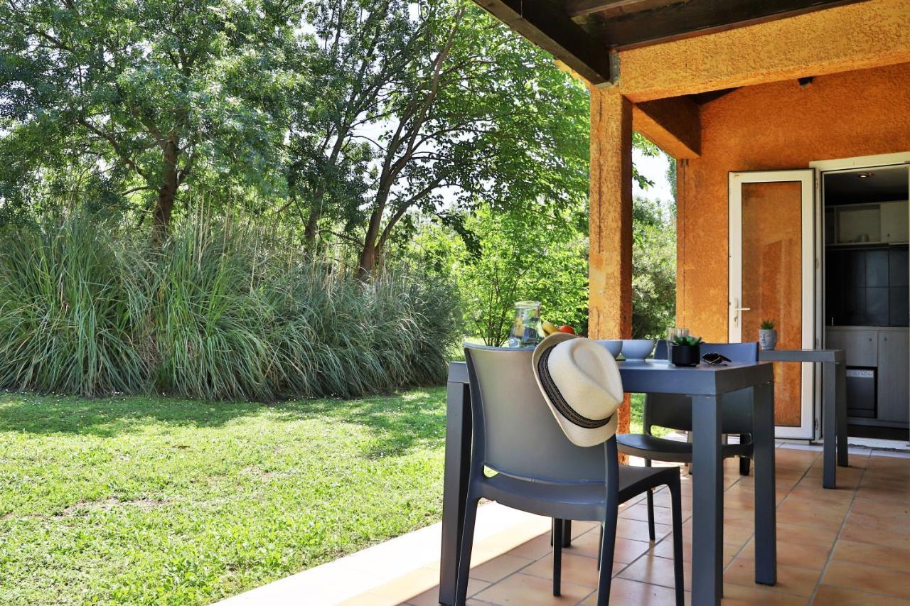 Sowell Residences Les Hameaux De Camargue Arles Esterno foto